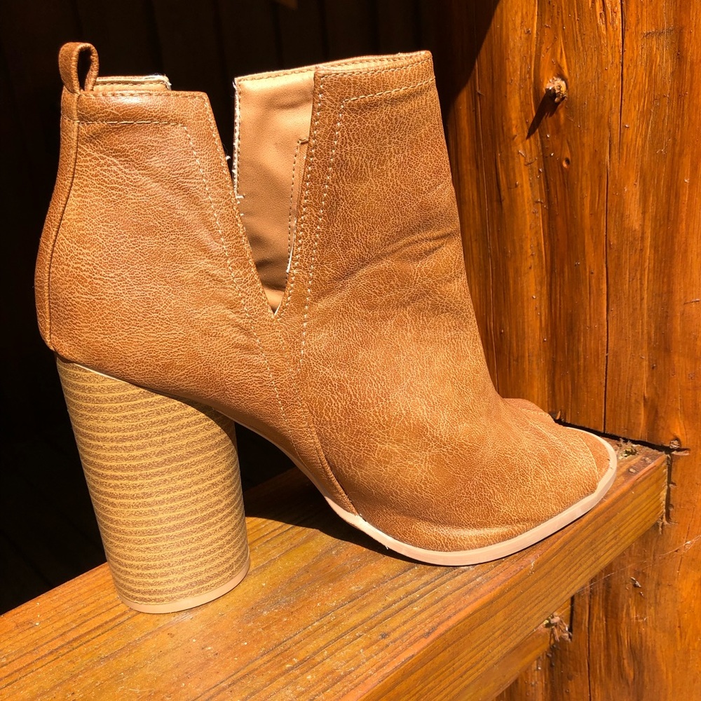 Altar’d State ankle boots! Lightly worn!
